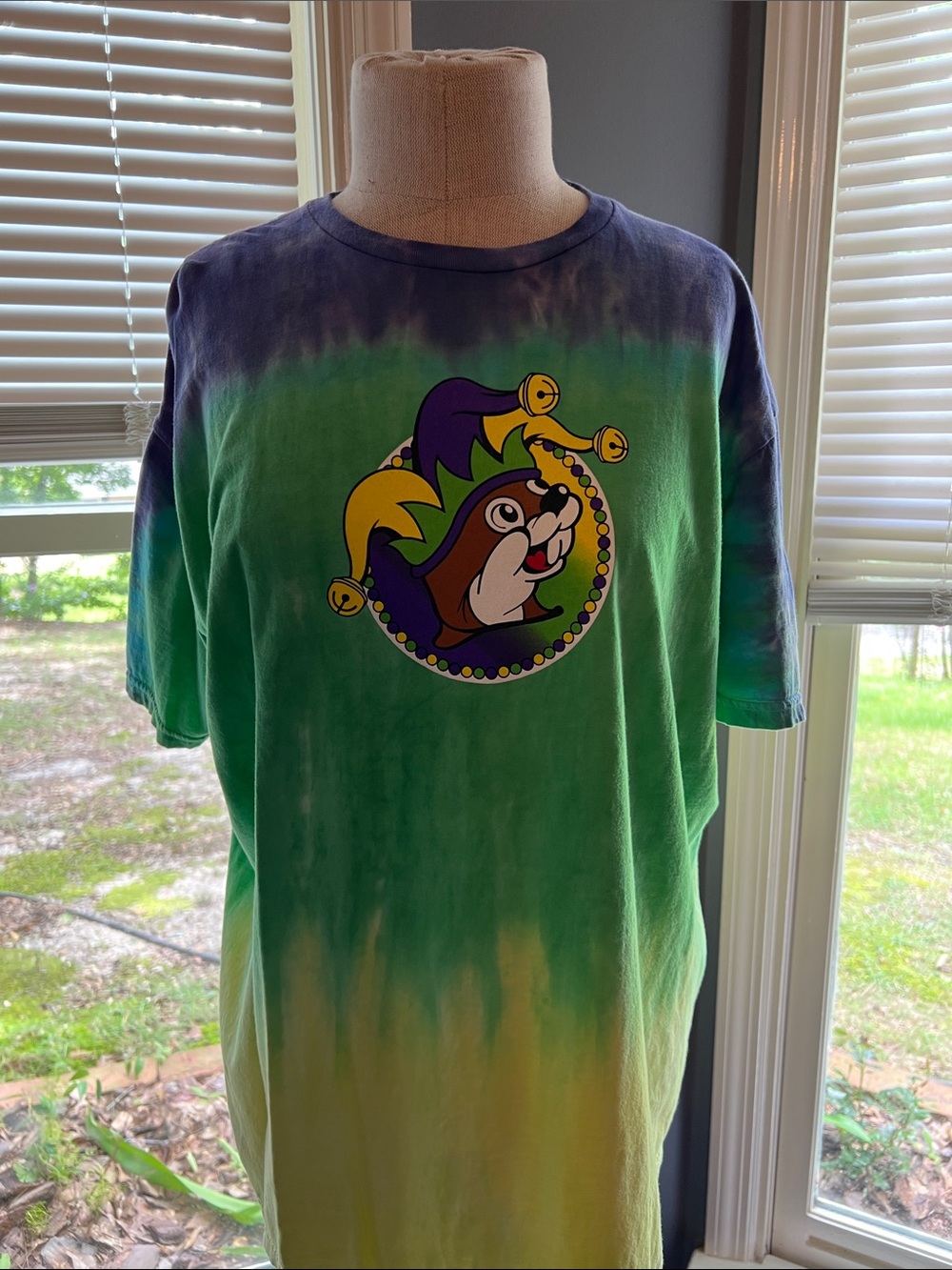 BUC-EE’S Tie-Dye Mardi Gras Jester Graphic Jersey Top - Green